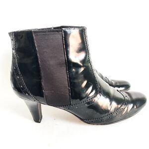 Cole Haan Black Oxford 3" Heel Patent Leather Pull On Ankle Boots Women Size 9.5